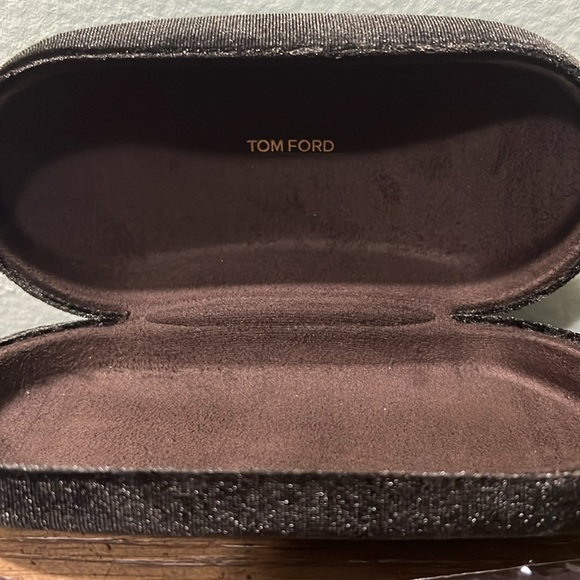 Tom Ford Chocolate Brown Velvet Eyewear Case w/Cloth & Card - Picture 2 of 6